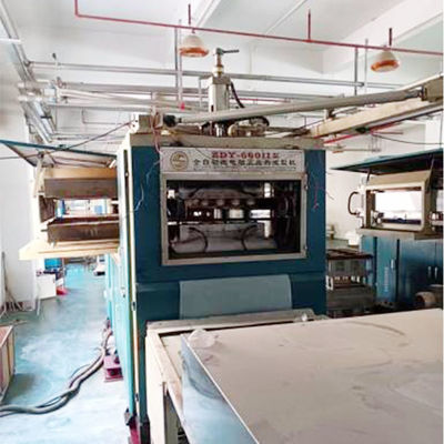 ใช้ 8000kg ถ้วย Thermoforming เครื่องที่มีความกว้างการสร้างสูงสุด 750mm