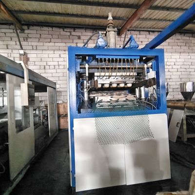 อัตโนมัติเต็มถ้วยพลาสติก วาคูมพลาสติกเครื่อง thermoforming ใช้งานพลาสติกการทํา