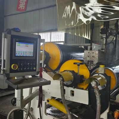 เครื่องผลักดันพลาสติกระบายความละเอียดสูง servo drive ด้วยการออกแบบสกรูที่กําหนดเอง