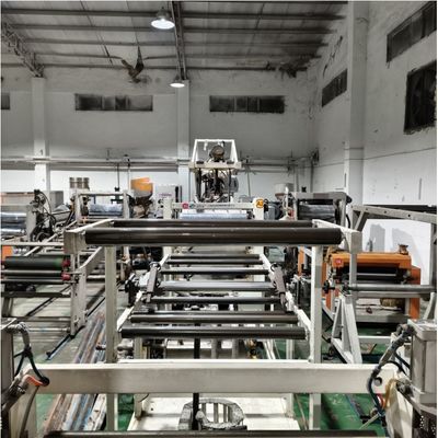 33 1 เครื่องพลาสติก Extruder ความยาวสกรูที่มีระบบทําความร้อนไฟฟ้าที่กําหนดเอง